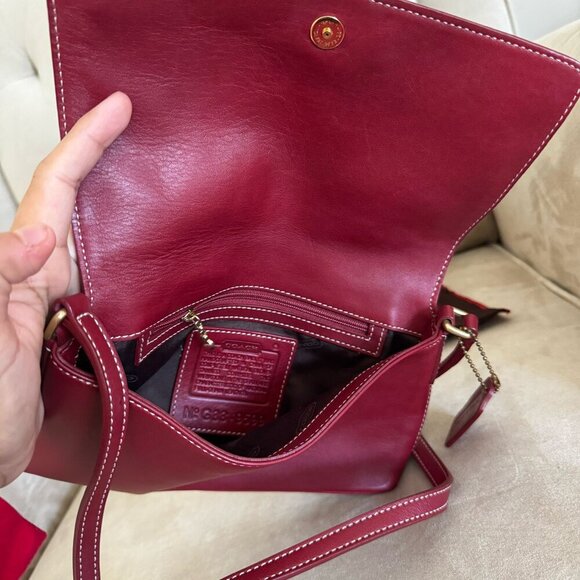 Coach Shoulder  leather Bag, Red, Model No. G33-9599 with dust bag - Picture 9 of 13